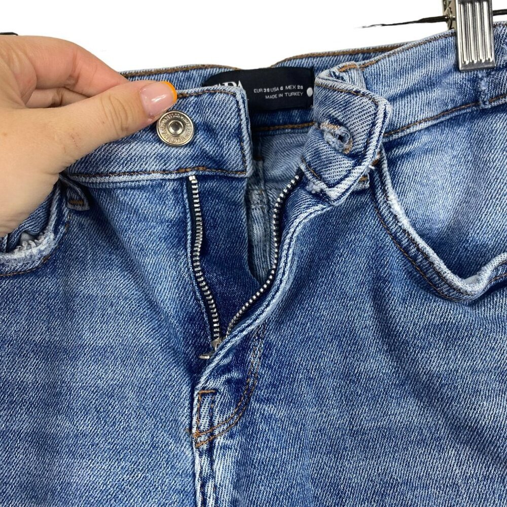 ZARA High Rise Skinny Jeans Light Wash Raw Hem Distressed Stretch Size 6‎ - Picture 6 of 11